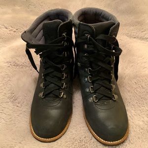 Kodiak Surrey Women’s boots